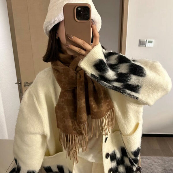 P2060年CELINE凯旋门散林老花羊绒围巾