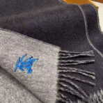 🆕𝐁𝐔𝐑𝐁𝐄𝐑𝐑𝐘 • 【双面素色刺绣长巾】官网同步上新 - 图片 2