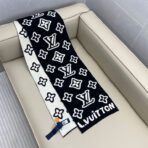 Monogram Blast Knitted 围巾以立体笔触重绎路易威登标识 - 图片 3
