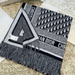 【字母】DIOR 迪奥CD提花logo印花大方巾围巾披肩毛毯三用 - 图片 4