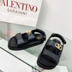 25ss华伦天奴最新款凉鞋黑色