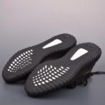 350椰子 Yeezy 350 Boost V2 黑色 - Image 4