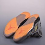 AJ六代OFF-WHITE x Jordan Air Jordan 5 Retro SP 黑蝉翼 高帮复古篮球鞋 - 图片 4