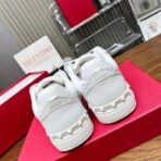 ALENTINO华伦天奴V家Freedots系列 情侣款 铆钉 休闲 运动鞋 滑板鞋 白色 - 图片 2