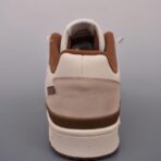 Adidas Forum THE GRINCH 三叶草低邦卡其色 - 图片 3