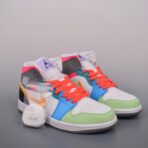 Air Jordan 1 Mid 彩虹拼接