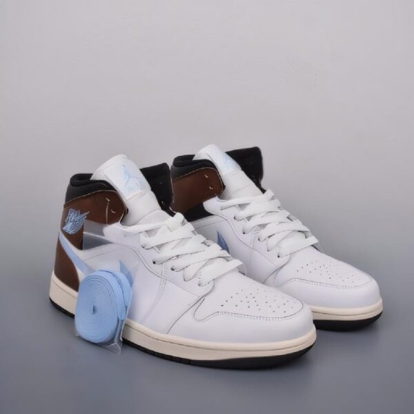 Air Jordan 1 Mid 白棕