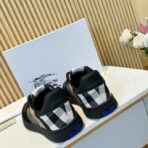 BURBERRY 皮革拼格纹 Terrace 运动鞋（男士 FW25 款）黑色 - 图片 3