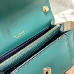 BVLGARI 宝格丽 Serpenti Forever 系列祖母绿色小牛皮蛇头斜挎包 - 图片 4