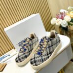 Burberry BOX 系列格纹低帮运动鞋（格纹配蓝色装饰款） - 图片 4
