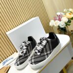 Burberry BOX 系列黑白格纹低帮休闲运动鞋 - Imagem 2