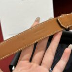 CELINE（思琳）TRIOMPHE 搭扣 25 毫米双面皮带  黄褐色 - Imagem 3