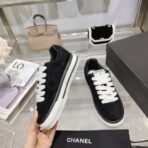 CHANEL 2023B 秋冬系列丝绒皮革拼接厚底休闲板鞋（黑白熊猫配色款） - 图片 4