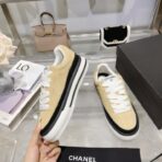 CHANEL 2023B 秋冬系列帆布皮革拼接厚底休闲板鞋（燕麦黄色） - 图片 4