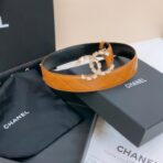 CHANEL（香奈儿）双 C 星星水钻装饰皮革腰带