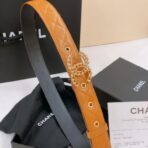 CHANEL（香奈儿）棕色菱格纹皮革铆钉双 C 扣腰带 - 图片 4