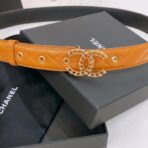 CHANEL（香奈儿）棕色菱格纹皮革铆钉双 C 扣腰带 - 图片 3