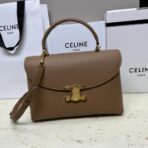 Celine Classique Triomphe 黄褐色天然小牛皮手提斜挎包