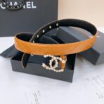 Chanel 菱格纹珍珠星星双 C 扣腰带