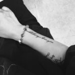 Chrome hearts 十字架骰子手链