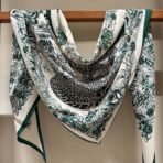 Dior(迪奥) “丛林之爱”大三角巾 绿色 - 图片 3