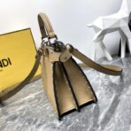 FENDI 芬迪 Selleria 系列土黄色小牛皮手工外缝小猫包 - 图片 3