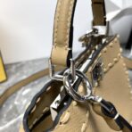 FENDI 芬迪 Selleria 系列土黄色小牛皮手工外缝小猫包 - 图片 4