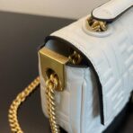 Fendi Baguette FF Embossed 小牛皮手提单肩包 - 图片 2