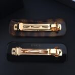 GUCCI 字母水晶发夹 - Imagem 3