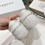 纪梵希（Givenchy）Signature 系列低帮休闲运动鞋（纯白色配色款） - Imagem 2