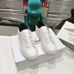 纪梵希（Givenchy）Signature 系列低帮休闲运动鞋（白黑配色款）