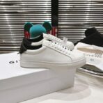 纪梵希（Givenchy）Signature 系列低帮休闲运动鞋（白黑配色款） - 图片 2