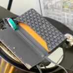 Goyard Monte-Carlo 迷你木条铆钉斜挎包  灰色 - 图片 4