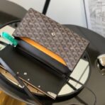 Goyard Monte-Carlo 迷你木条铆钉斜挎包  黑色 - Imagem 2