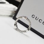 Gucci Interlocking G 麻花纹理纯银戒指 - Imagem 2