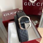 Gucci Signature 压纹皮革方形扣腰带 - Image 2