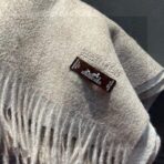 HERMFS【爱马仕】巴黎时装展双面羊绒围巾！杏色款 - 图片 4