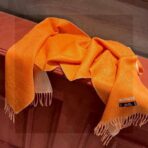 HERMFS【爱马仕】巴黎时装展双面羊绒围巾！橙色款 - 图片 2