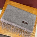 HERMFS【爱马仕】巴黎时装展双面羊绒围巾！浅灰色款