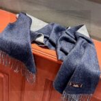 HERMFS【爱马仕】巴黎时装展双面羊绒围巾！蓝色款 - 图片 3