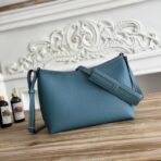 Hermès Berlingot 蓝色 Togo 牛皮单肩斜挎包