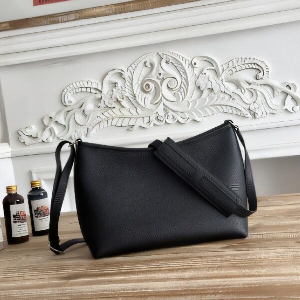 Hermès Berlingot 黑色 Togo 牛皮单肩斜挎包