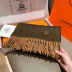 Hermes · 爱马仕 双边配色围巾 草绿色款