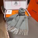 Hermes 爱马仕双边配色围巾 橄榄绿色款 - 图片 4