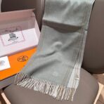 Hermes 爱马仕双边配色围巾 橄榄绿色款 - 图片 3