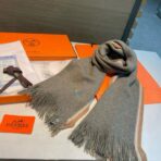 Hermes 爱马仕同步专柜 高端羊绒针织围巾 灰色款 - Imagem 4