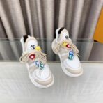 LV Archlight系列拱桥底老爹鞋休闲厚底系带运动鞋卡其
