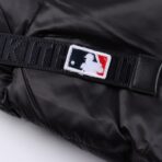 MLB 联名款蟒纹刺绣字母羽绒服 - Image 3