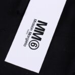 Maison Margiela MM6 23FW 马吉拉荧光字母连帽卫衣 - 图片 3