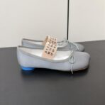 Maison Marginala MM6马吉拉低跟苹果头小单鞋 浅灰色 - 图片 2